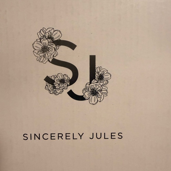 Sincerely Jules Burgundy Lace-Up Boots - Picture 7 of 7